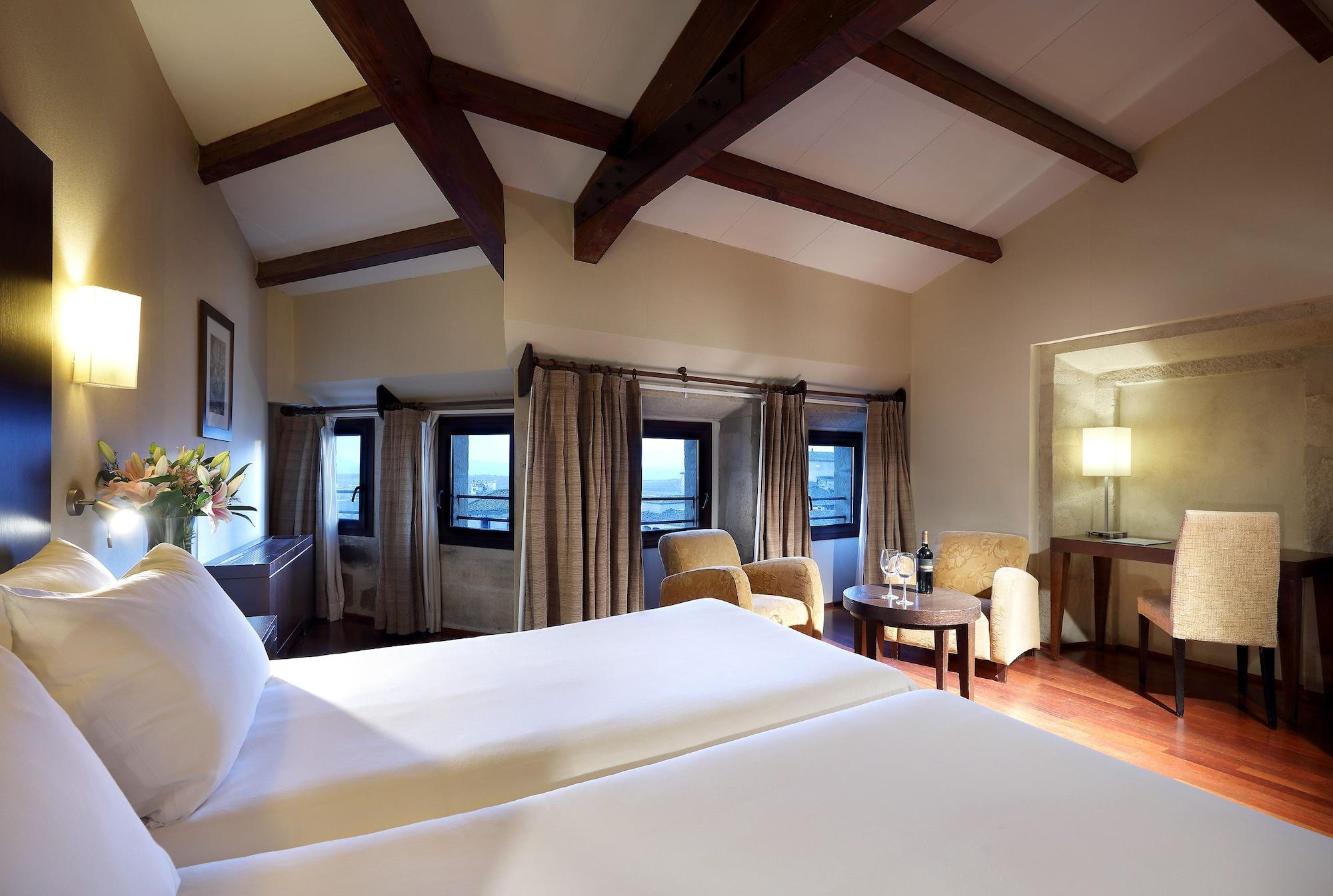 Eurostars Palacio De Santa Marta Trujillo Bagian luar foto