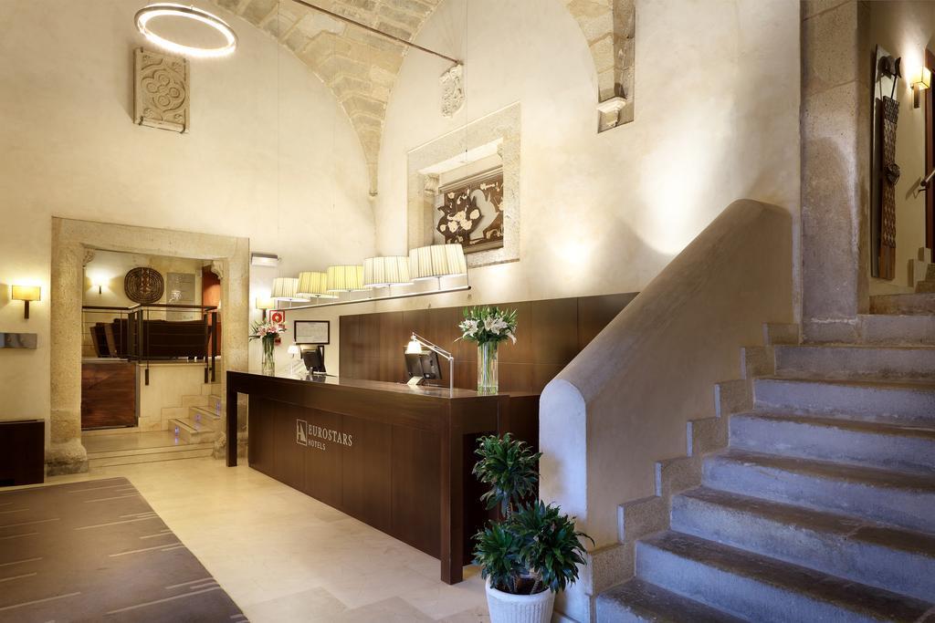 Eurostars Palacio De Santa Marta Trujillo Bagian luar foto