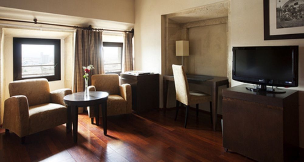 Eurostars Palacio De Santa Marta Trujillo Bagian luar foto