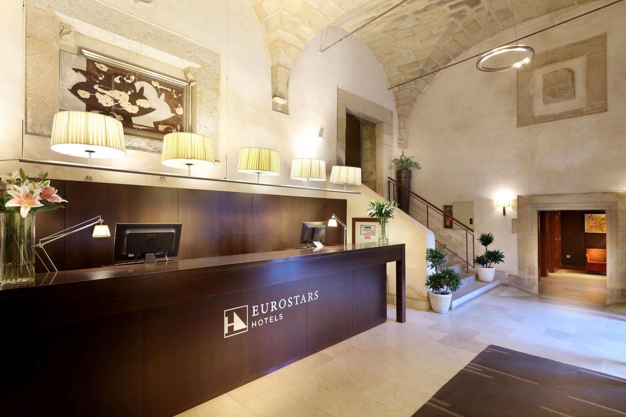 Eurostars Palacio De Santa Marta Trujillo Bagian luar foto